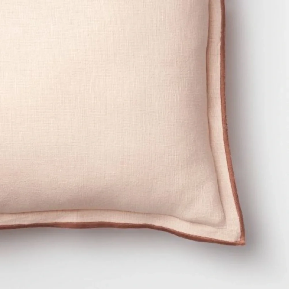 NWOT THRESHOLD w/ STUDIO MCGEE Linen Square Throw Pillow
